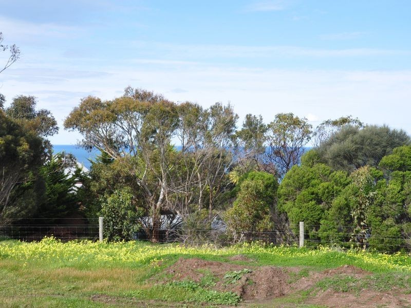 16 Stonehut Circuit, Encounter Bay SA 5211