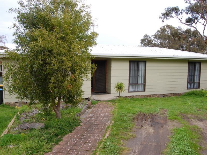 13 Folkestone Terrace, Victor Harbor SA 5211