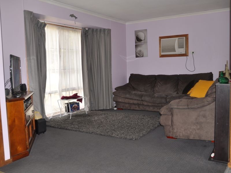 13 Folkestone Terrace, Victor Harbor SA 5211