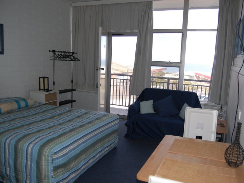 27 & 28 No Hindmarsh Road, Mccracken SA 5211