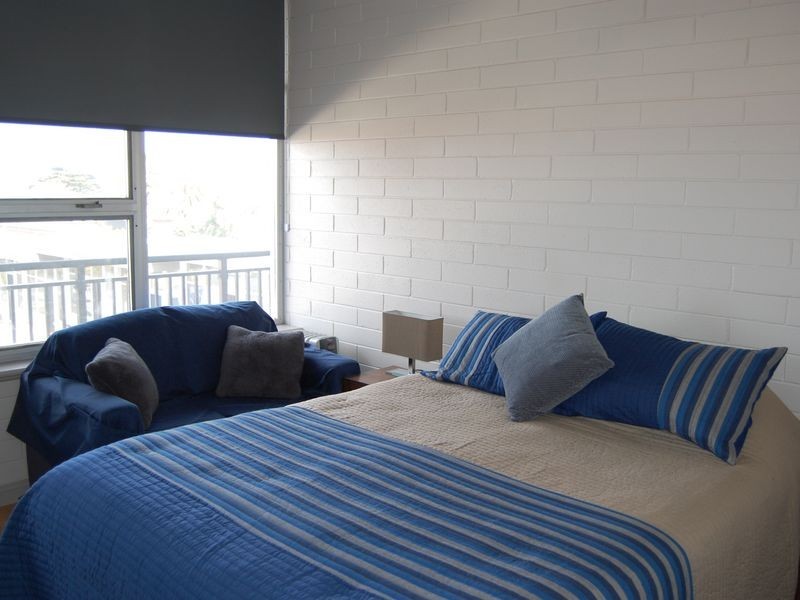 27 & 28 No Hindmarsh Road, Mccracken SA 5211