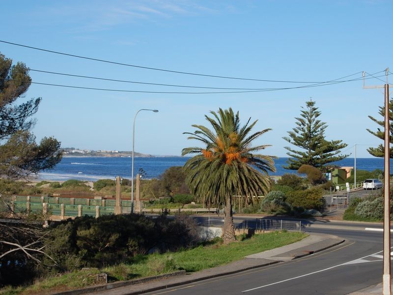 4 The Parkway, Victor Harbor SA 5211