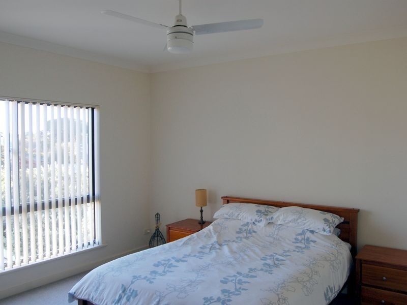 4 The Parkway, Victor Harbor SA 5211
