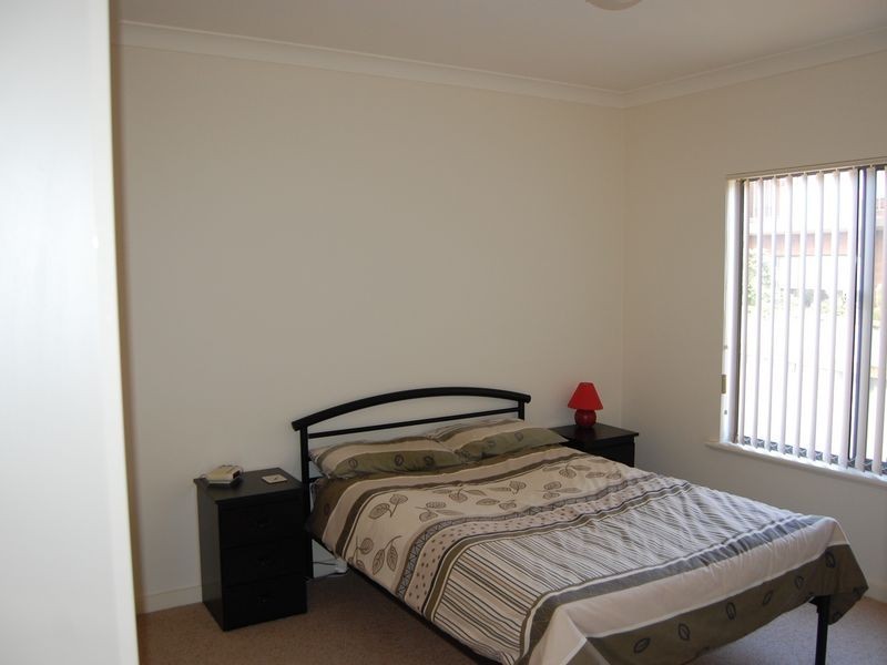4 The Parkway, Victor Harbor SA 5211