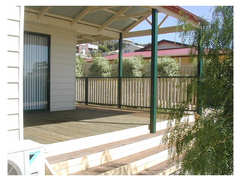 4 Laurie Avenue, Encounter Bay SA 5211