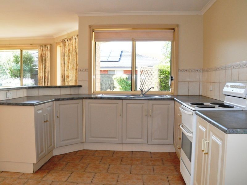 4 Windjammer Court, Encounter Bay SA 5211