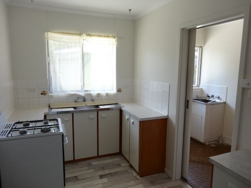 Unit 2/56 Pine Avenue, Victor Harbor SA 5211