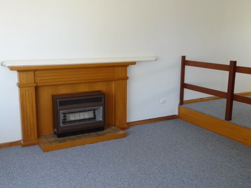 Unit 2/56 Pine Avenue, Victor Harbor SA 5211