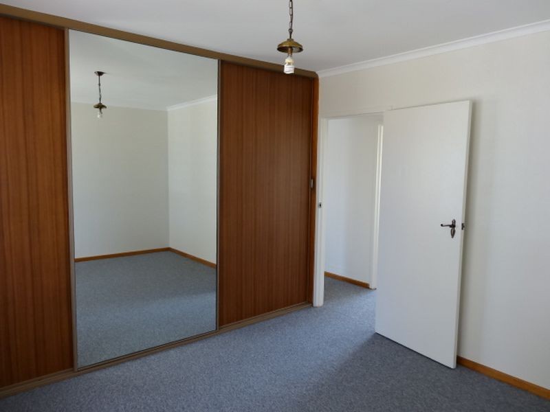 Unit 2/56 Pine Avenue, Victor Harbor SA 5211