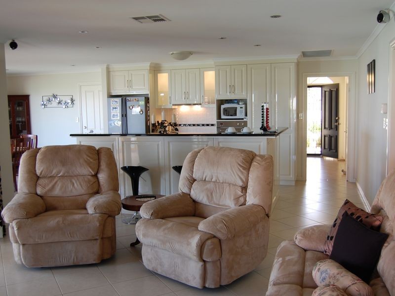 12 Tripp Street, Encounter Bay SA 5211