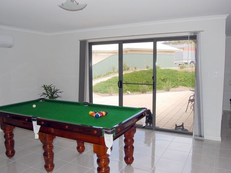 25 Wishart Crescent, Encounter Bay SA 5211