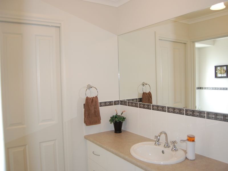 25 Wishart Crescent, Encounter Bay SA 5211