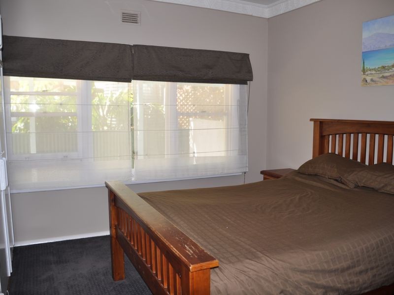 14 Leworthy Street, Victor Harbor SA 5211