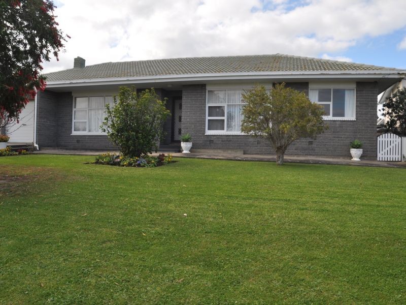 4 Altman Avenue, Victor Harbor SA 5211