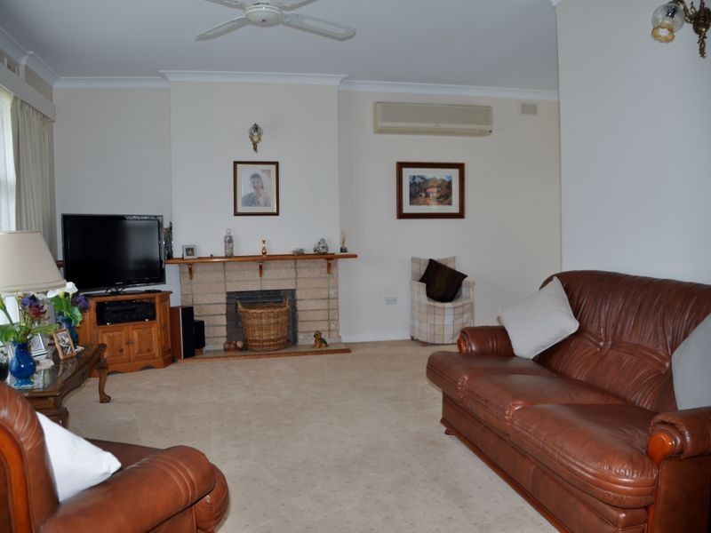 4 Altman Avenue, Victor Harbor SA 5211