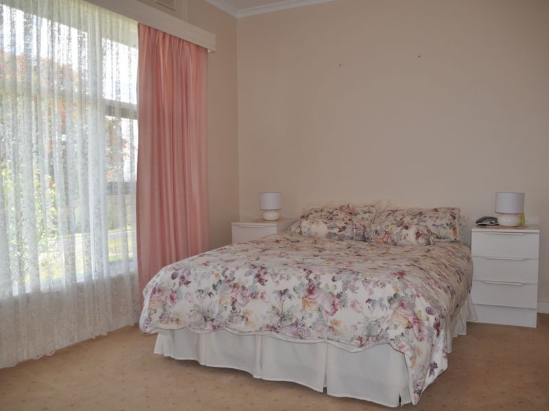 4 Altman Avenue, Victor Harbor SA 5211