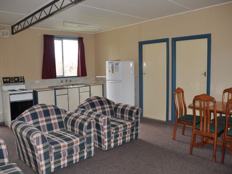 35 Russell Street, Encounter Bay SA 5211