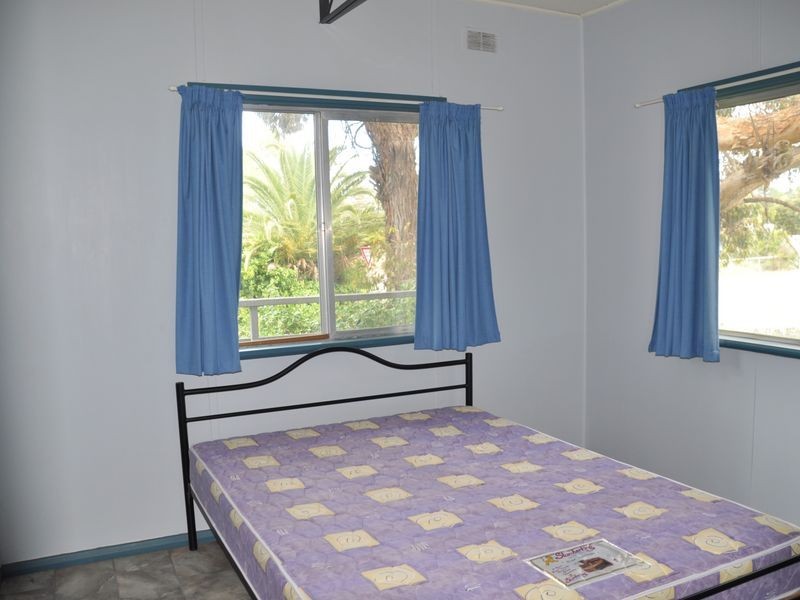 35 Russell Street, Encounter Bay SA 5211