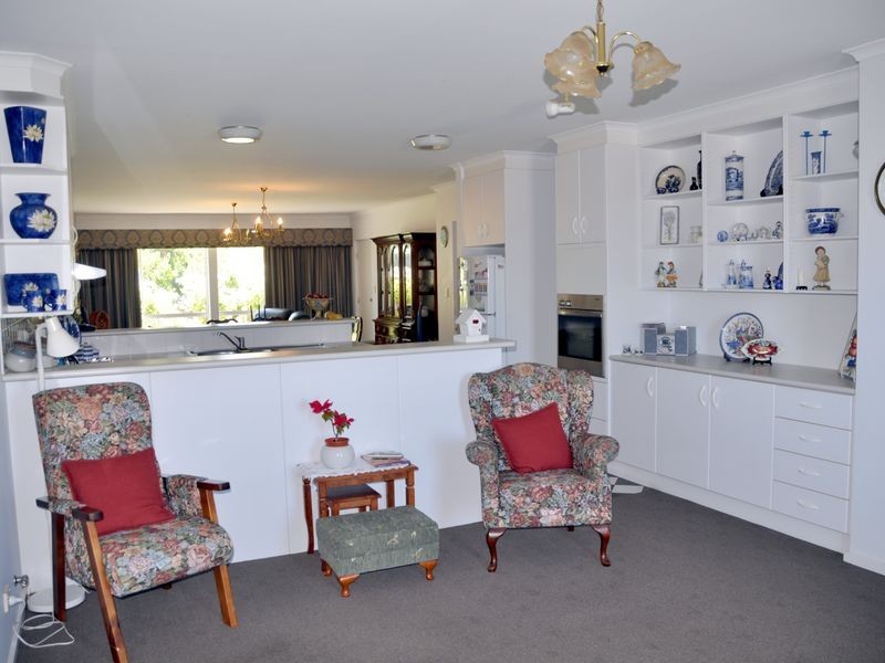 50 Esplanade, Victor Harbor SA 5211
