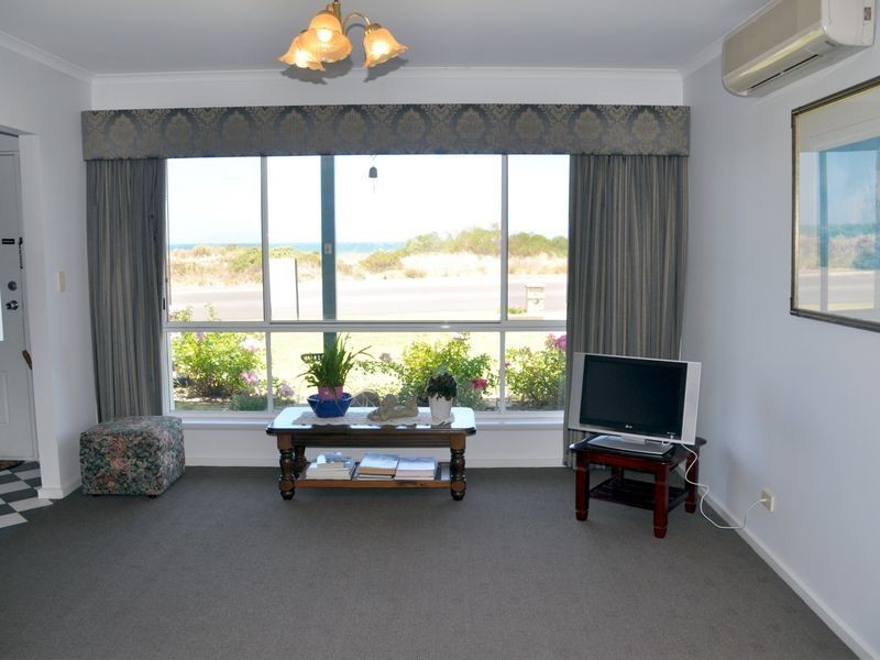 50 Esplanade, Victor Harbor SA 5211