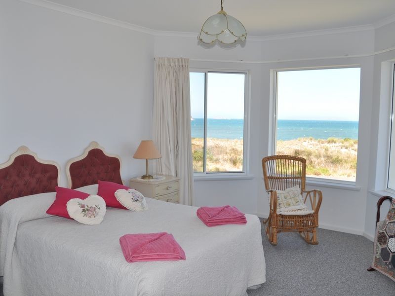 50 Esplanade, Victor Harbor SA 5211