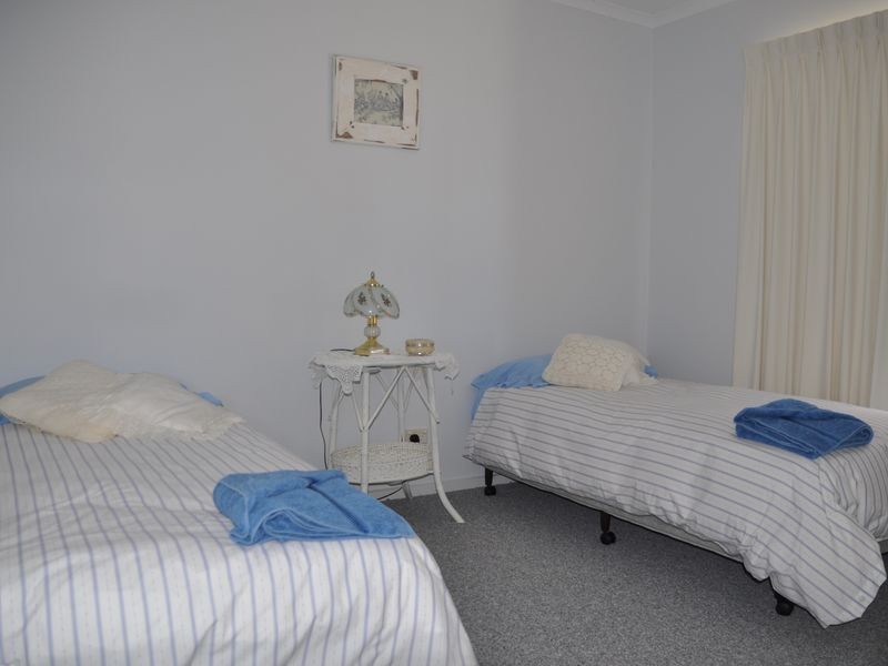 50 Esplanade, Victor Harbor SA 5211