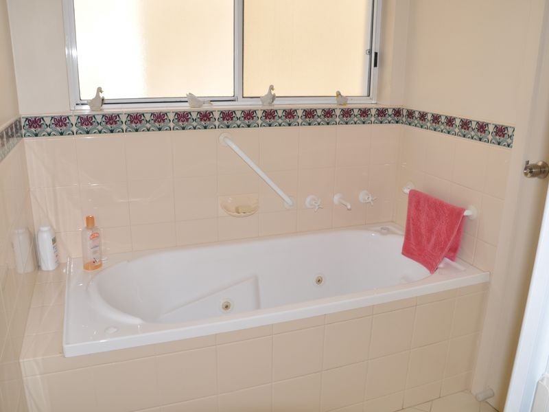 50 Esplanade, Victor Harbor SA 5211