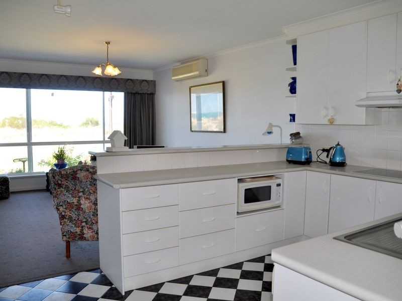 50 Esplanade, Victor Harbor SA 5211