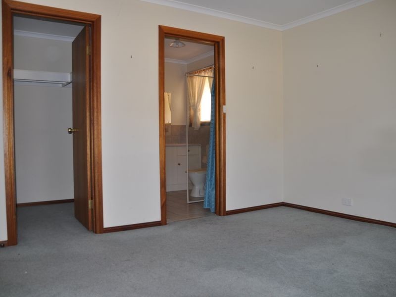 30 Cudmore Road, Mccracken SA 5211