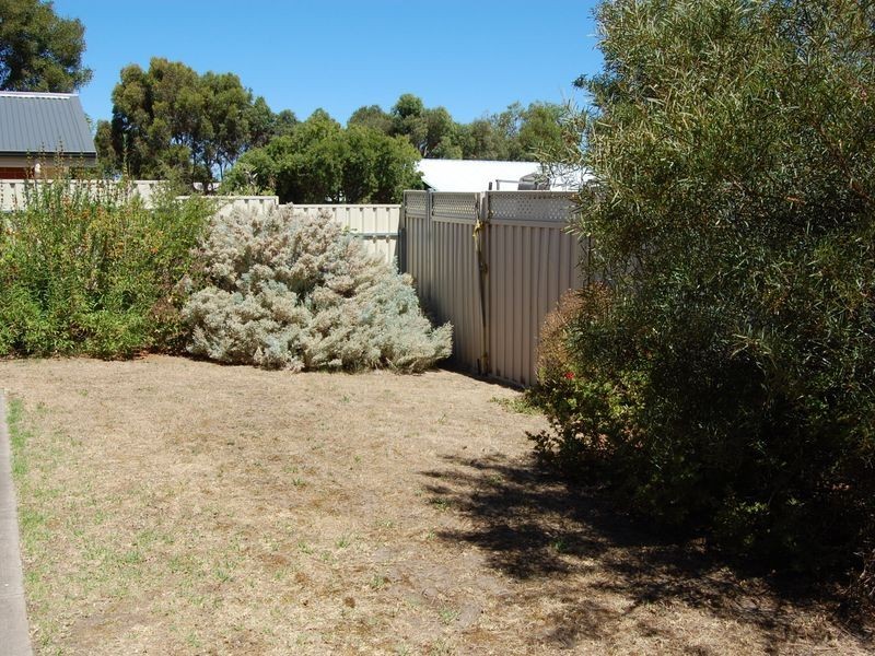 2/10 Carlyle Street, Victor Harbor SA 5211