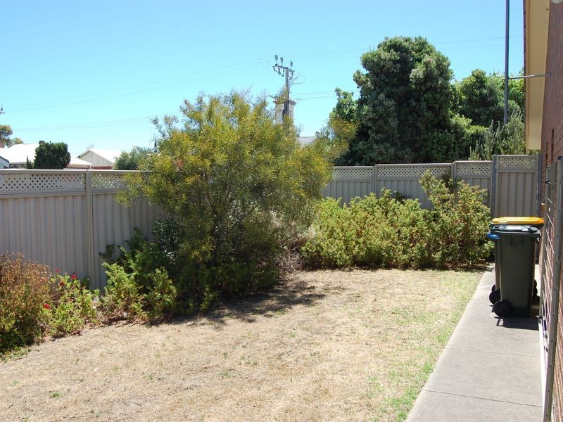 2/10 Carlyle Street, Victor Harbor SA 5211