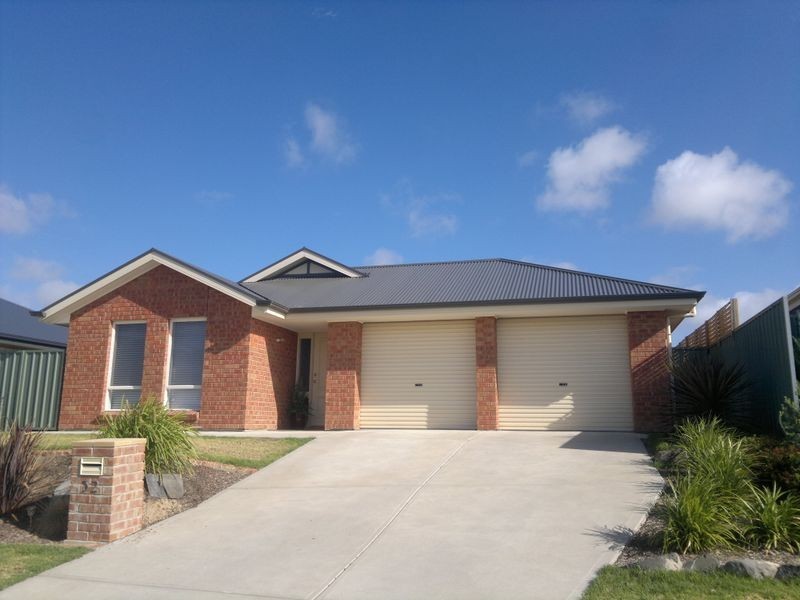 32 Wishart Crescent, Encounter Bay SA 5211