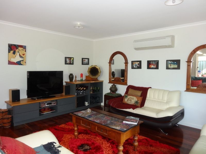 32 Wishart Crescent, Encounter Bay SA 5211