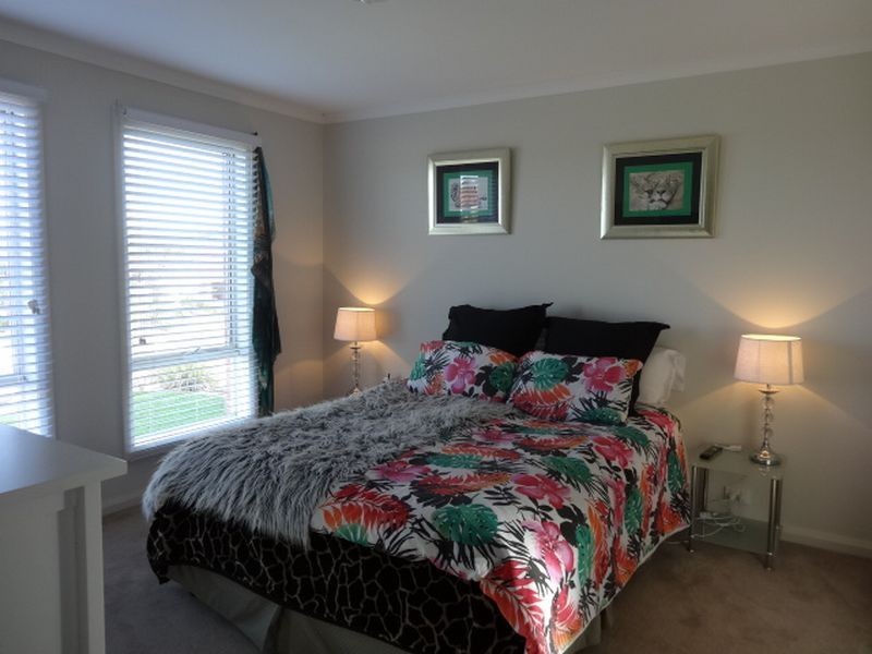 32 Wishart Crescent, Encounter Bay SA 5211