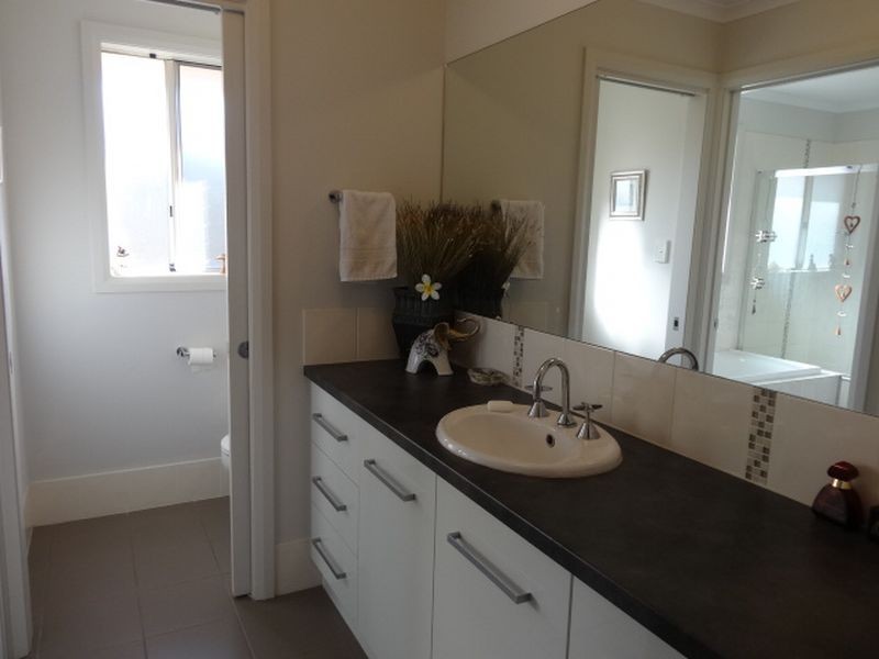 32 Wishart Crescent, Encounter Bay SA 5211