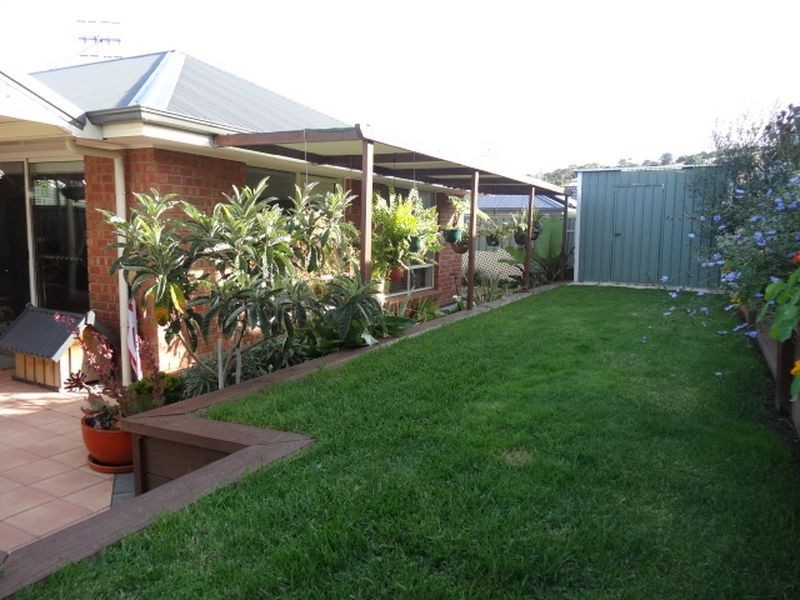 32 Wishart Crescent, Encounter Bay SA 5211