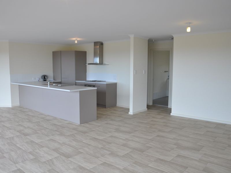 11 Lawson Street, Victor Harbor SA 5211