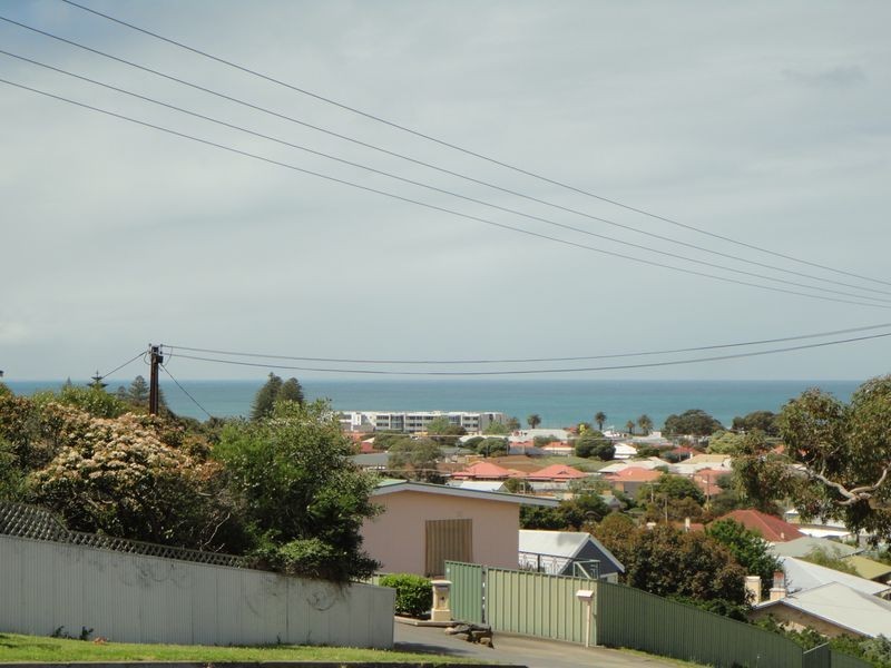 11 Lawson Street, Victor Harbor SA 5211