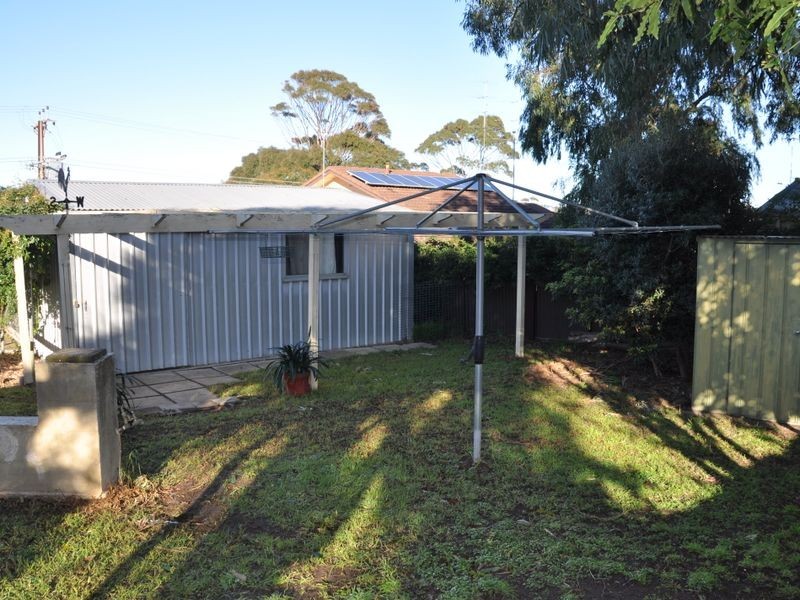 9 Warland Avenue, Victor Harbor SA 5211