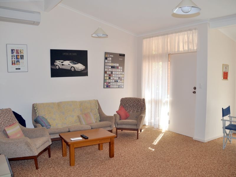 1/12 Galpin Avenue, Victor Harbor SA 5211