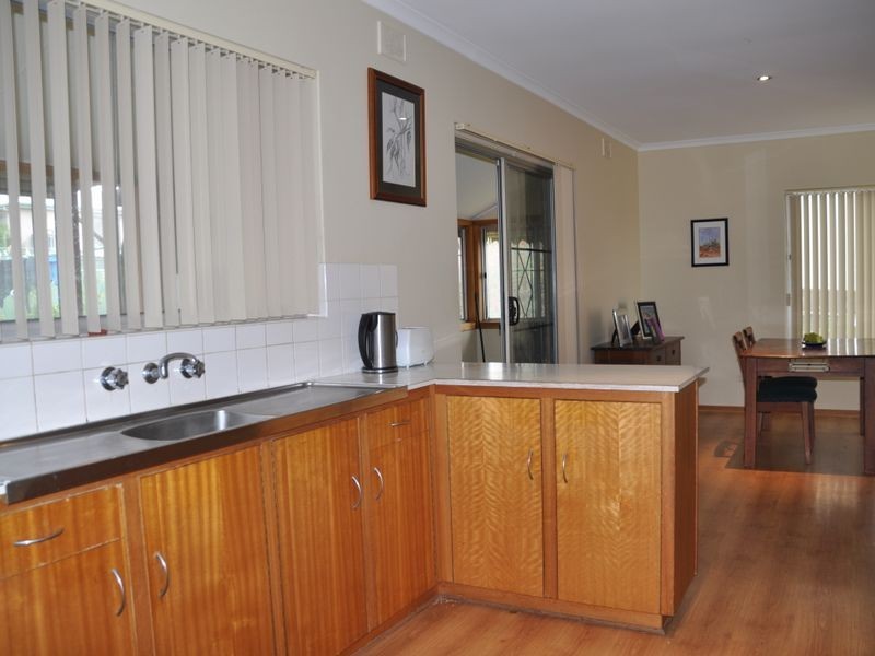 61 Dodson Rd, Encounter Bay SA 5211