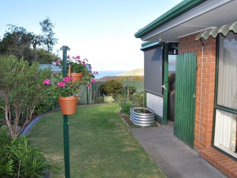 32 Southern Right Cres, Encounter Bay SA 5211