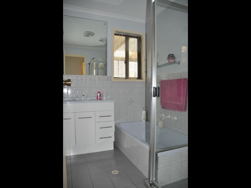 120 Bay Road, Encounter Bay SA 5211