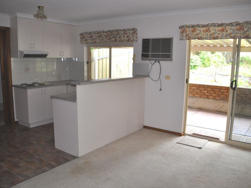 2/52 Grantley Avenue, Victor Harbor SA 5211