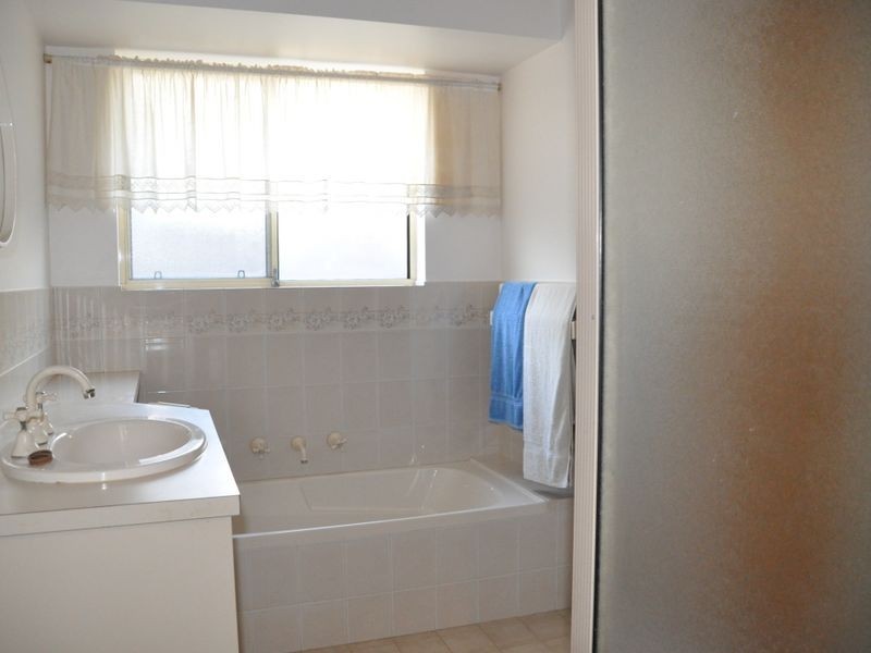 2/52 Grantley Avenue, Victor Harbor SA 5211