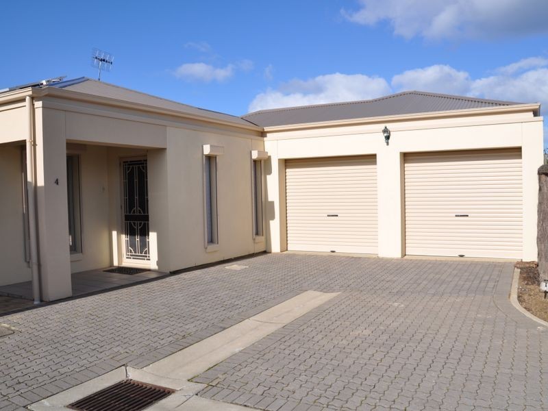 4 Smith Street, Encounter Bay SA 5211
