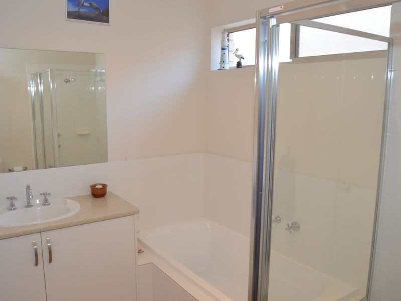 4 Smith Street, Encounter Bay SA 5211