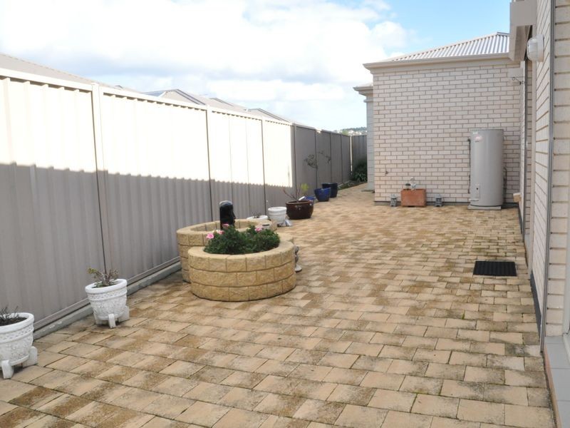 4 Smith Street, Encounter Bay SA 5211