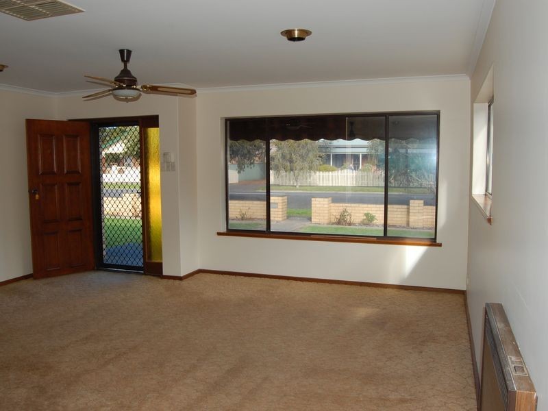 74 Crozier Road, Victor Harbor SA 5211