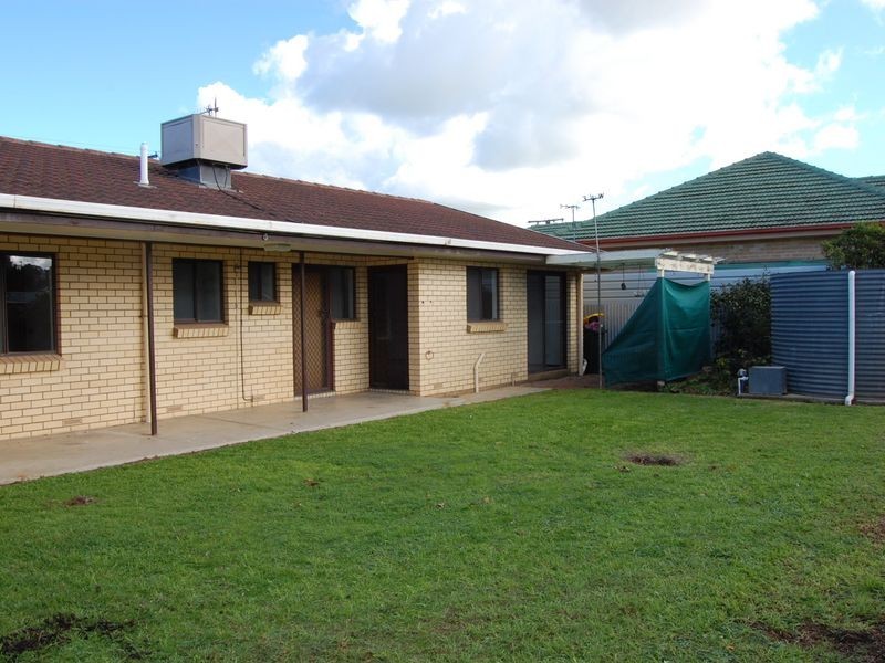 74 Crozier Road, Victor Harbor SA 5211